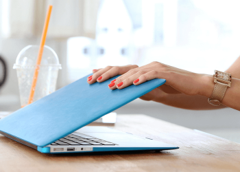 cách gập laptop mà máy vẫn chạy