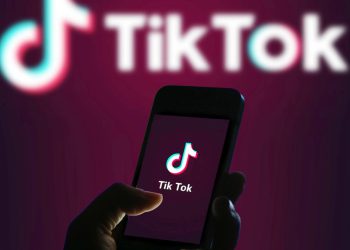 Chụp ảnh trên tiktok có được không
